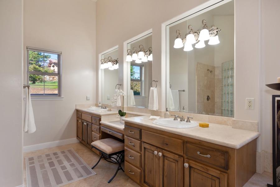 Detail Gallery Image 38 of 81 For 2720 Winding Creek Ln, Meadow Vista,  CA 95722 - 4 Beds | 3/1 Baths