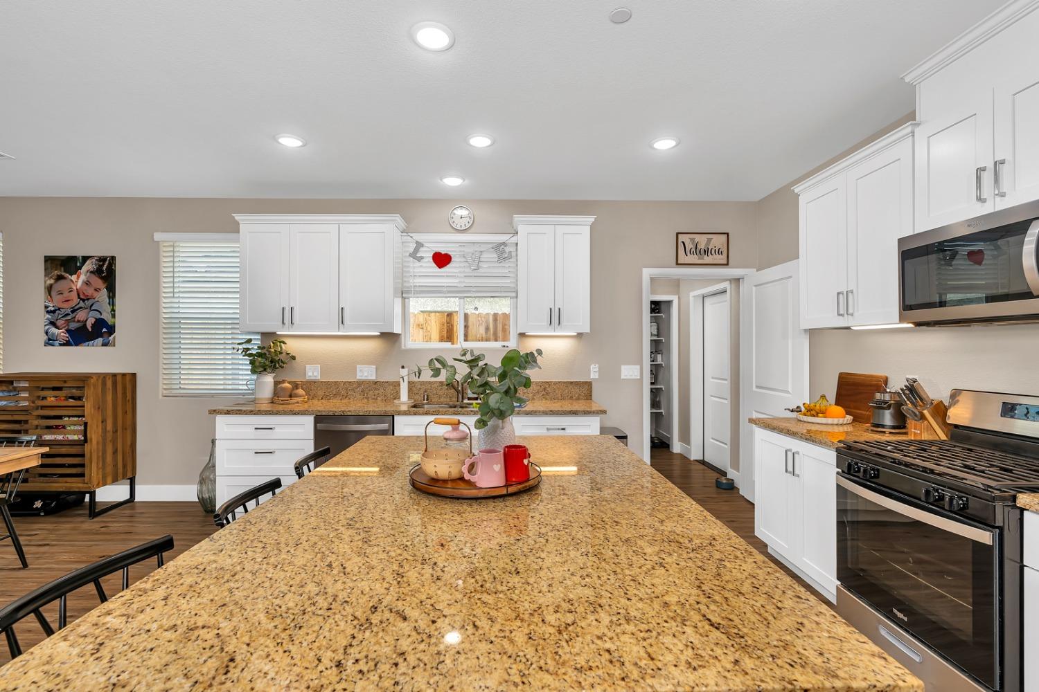 Detail Gallery Image 12 of 35 For 1821 Santa Ynez Ct, Atwater,  CA 95301 - 4 Beds | 2 Baths