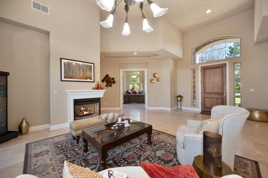 Detail Gallery Image 13 of 81 For 2720 Winding Creek Ln, Meadow Vista,  CA 95722 - 4 Beds | 3/1 Baths