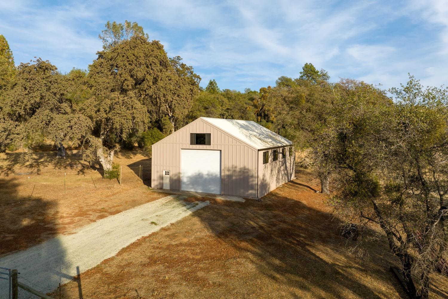 Mariposa Trail, Penn Valley, California image 9