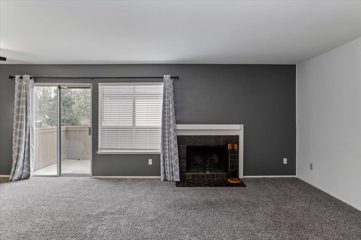 Detail Gallery Image 8 of 79 For 3701 Colonial Dr #160,  Modesto,  CA 95356 - 2 Beds | 1/1 Baths