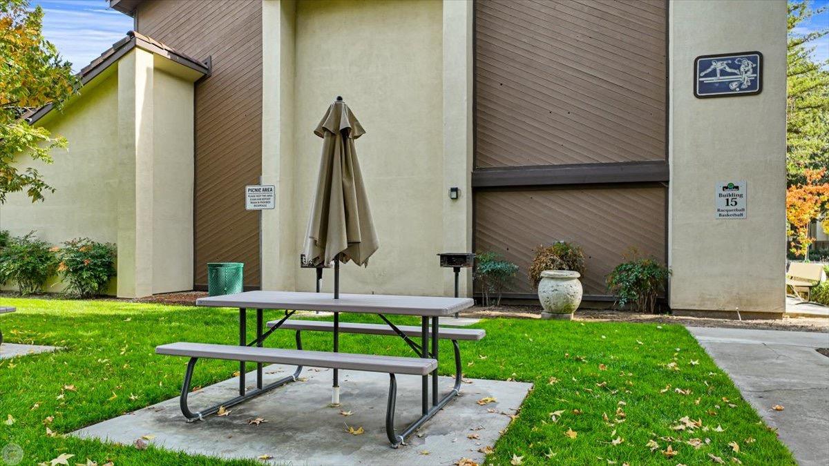 Detail Gallery Image 66 of 79 For 3701 Colonial Dr #160,  Modesto,  CA 95356 - 2 Beds | 1/1 Baths