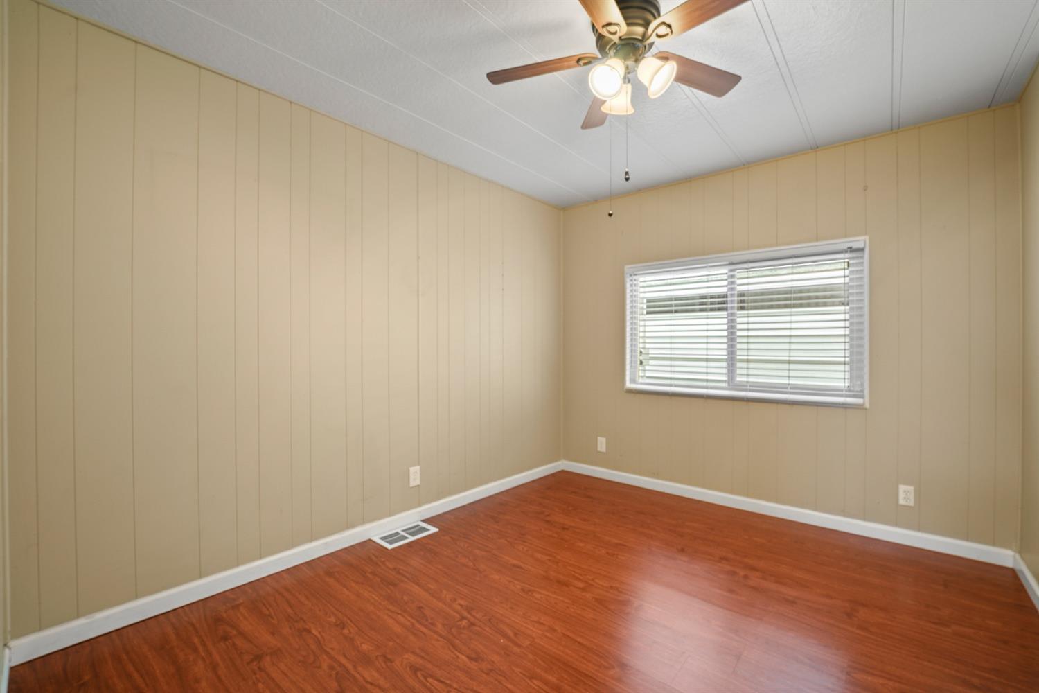 Detail Gallery Image 15 of 25 For 425 20th Century Blvd C19, Turlock,  CA 95380 - 2 Beds | 2 Baths