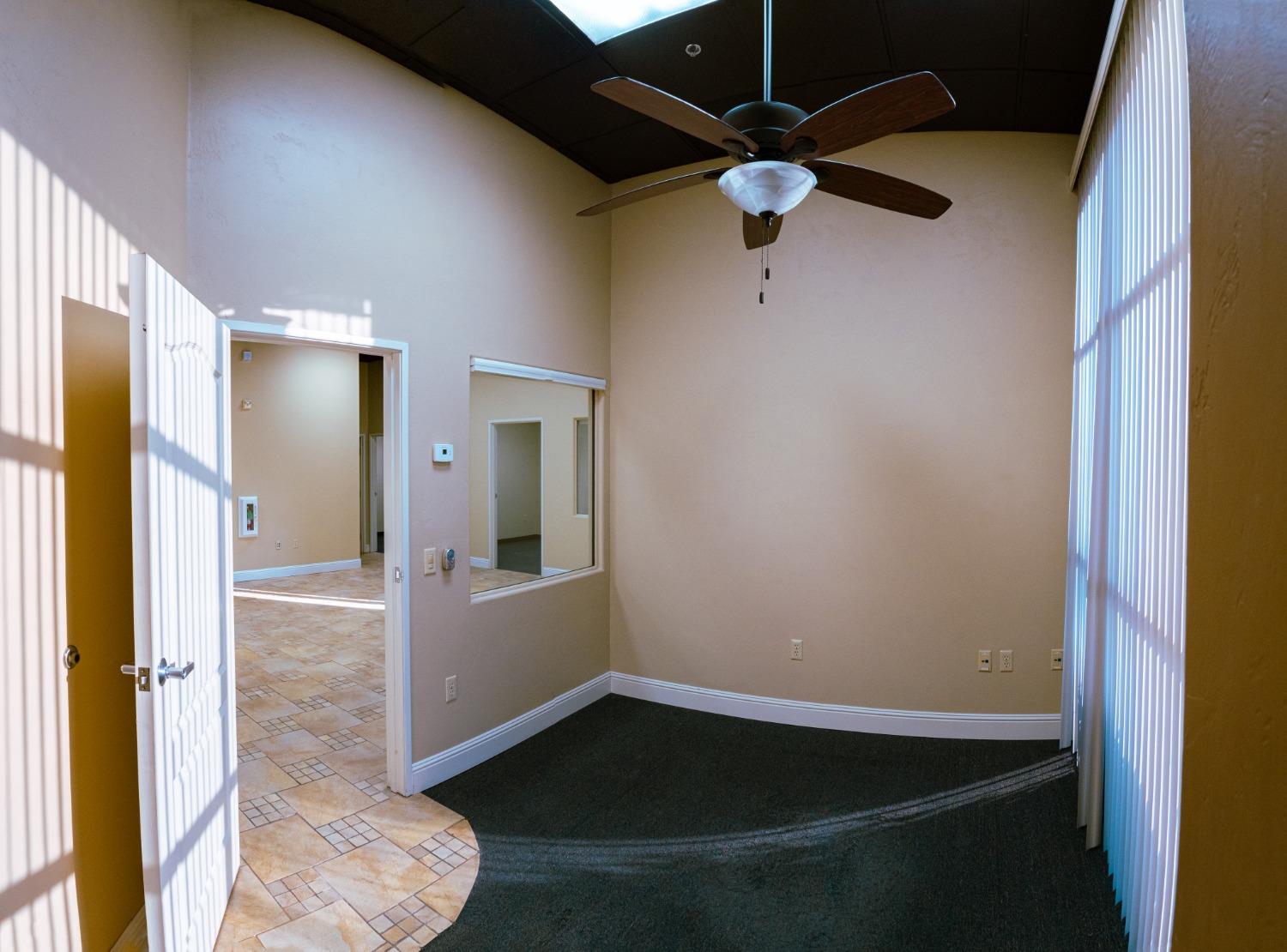 Detail Gallery Image 5 of 32 For 3337 G Street #C,  Merced,  CA 95340 - – Beds | – Baths