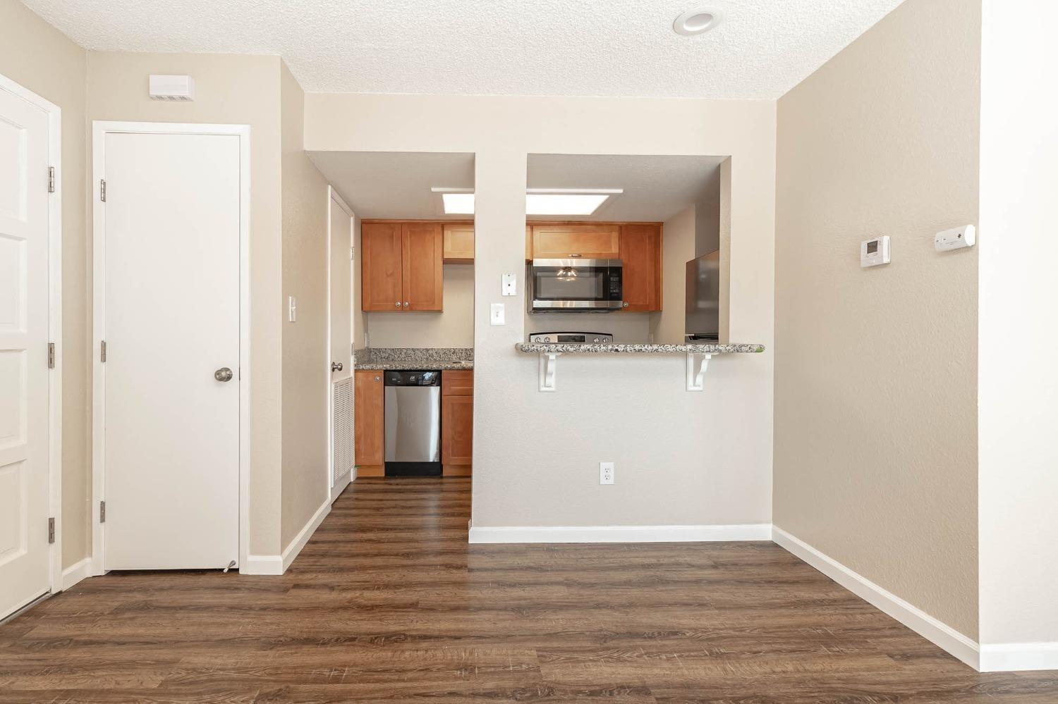 Detail Gallery Image 10 of 22 For 3701 Colonial Dr #76,  Modesto,  CA 95356 - 1 Beds | 1 Baths