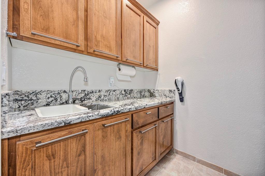 Detail Gallery Image 42 of 81 For 4210 Chemise Ln, Rescue,  CA 95672 - 4 Beds | 3/1 Baths
