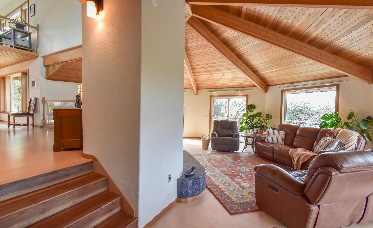 Detail Gallery Image 13 of 77 For 18568 Woodham Carne Rd, Sonora,  CA 95370 - 3 Beds | 2/1 Baths