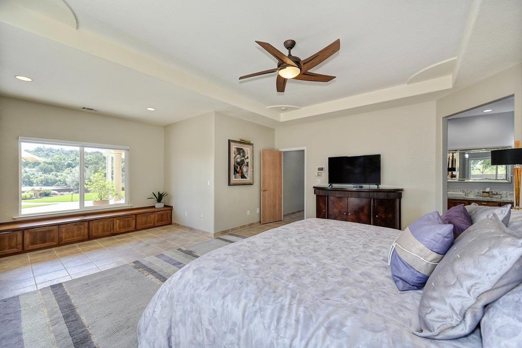 Detail Gallery Image 29 of 81 For 4210 Chemise Ln, Rescue,  CA 95672 - 4 Beds | 3/1 Baths