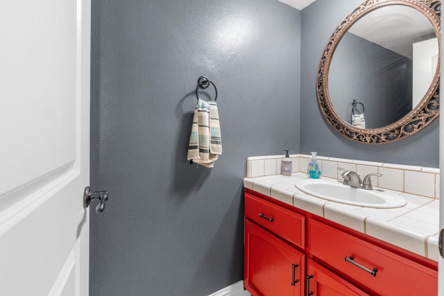 Detail Gallery Image 16 of 46 For 29058 Avenue 22, Madera,  CA 93638 - 3 Beds | 2/1 Baths