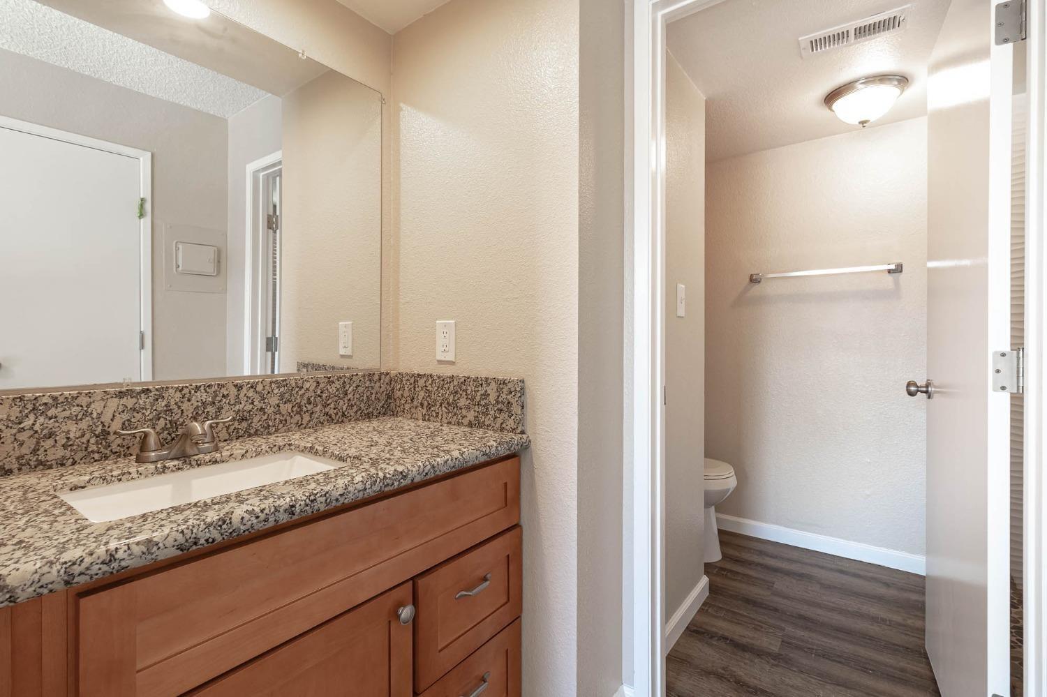 Detail Gallery Image 15 of 22 For 3701 Colonial Dr #76,  Modesto,  CA 95356 - 1 Beds | 1 Baths