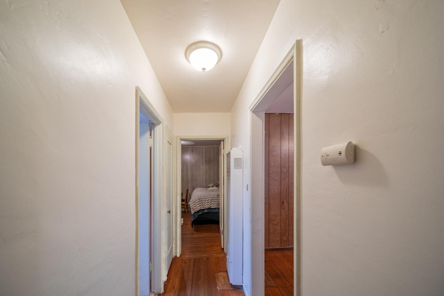 Detail Gallery Image 10 of 26 For 10220 Royal Ann St, Oakland,  CA 94603 - 3 Beds | 2 Baths