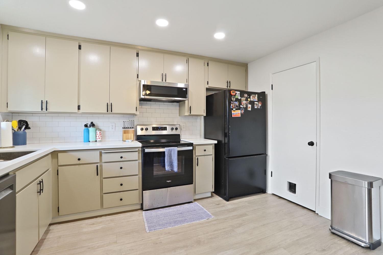 Detail Gallery Image 10 of 27 For 1311 W Century Blvd #53,  Lodi,  CA 95242 - 2 Beds | 2 Baths
