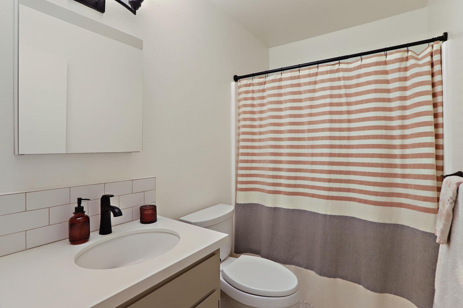 Detail Gallery Image 17 of 27 For 1311 W Century Blvd #53,  Lodi,  CA 95242 - 2 Beds | 2 Baths