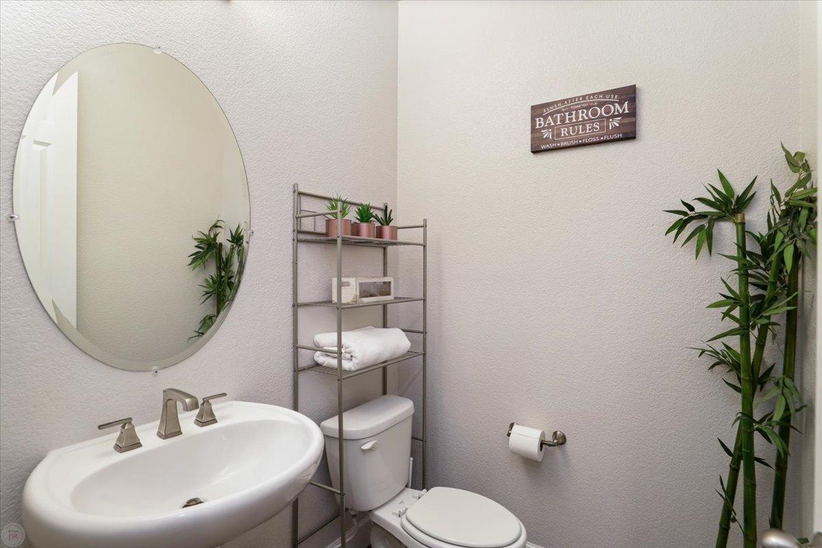 Detail Gallery Image 34 of 47 For 1485 United St, Manteca,  CA 95337 - 3 Beds | 2/1 Baths
