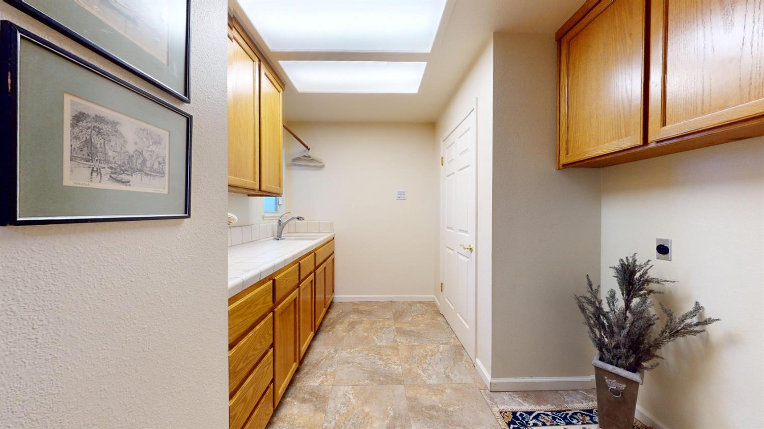 Detail Gallery Image 27 of 85 For 1104 Country Club Dr, Modesto,  CA 95356 - 4 Beds | 3/1 Baths