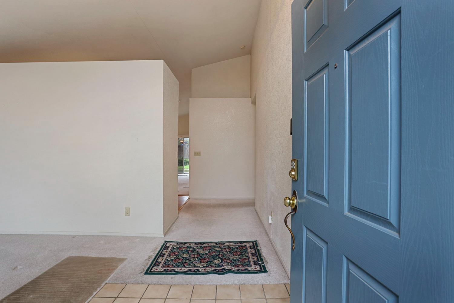 Detail Gallery Image 6 of 43 For 1720 Swenson Ct, Stockton,  CA 95206 - 3 Beds | 2 Baths