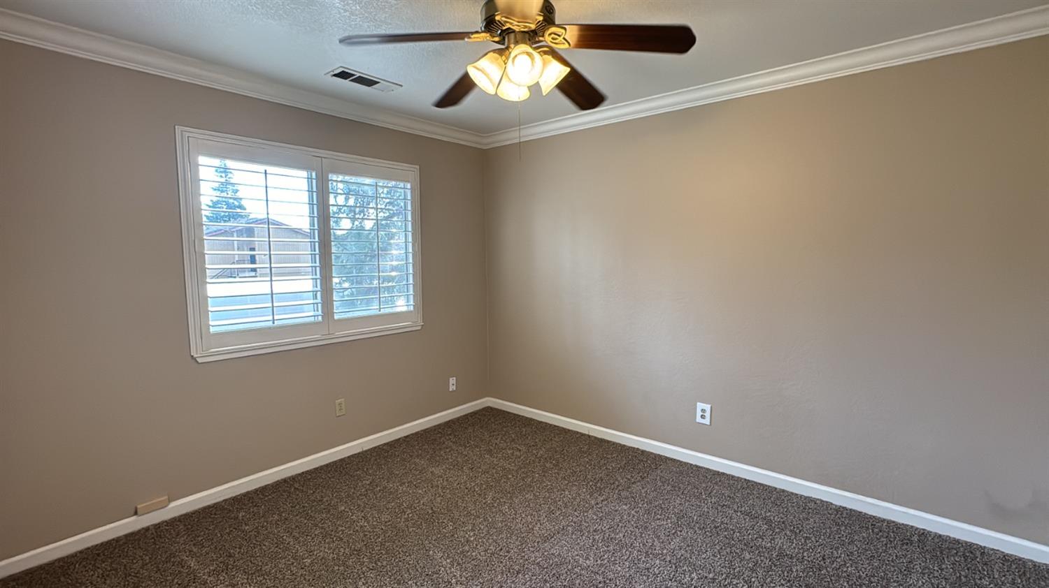 Detail Gallery Image 13 of 17 For 468 Cherry Ln #F,  Manteca,  CA 95337 - 2 Beds | 1 Baths
