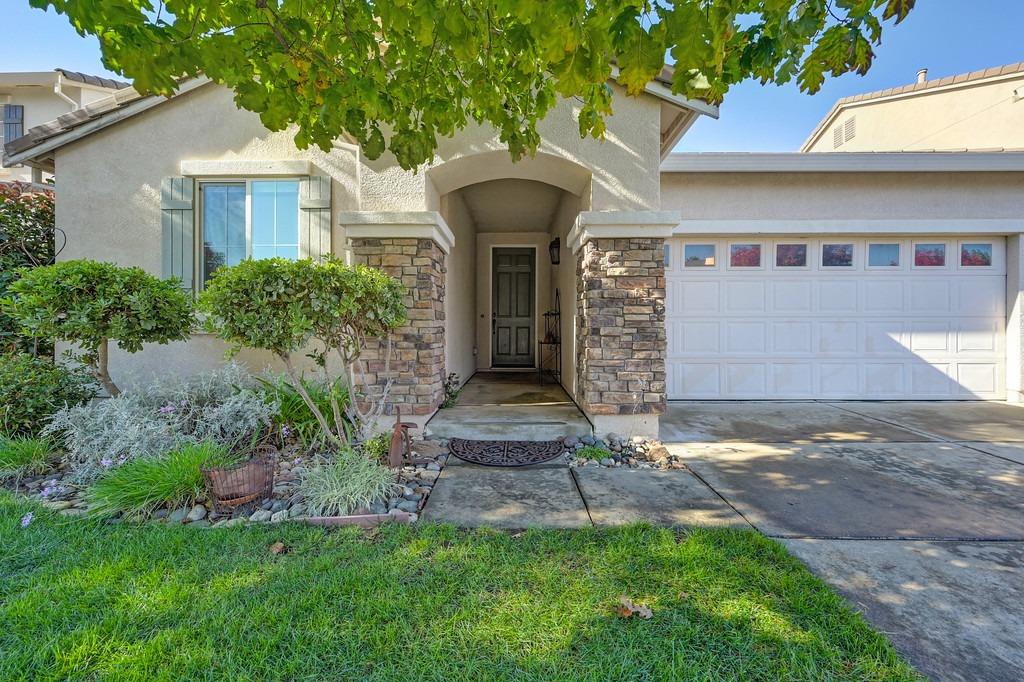 Detail Gallery Image 1 of 1 For 652 Mazzolo Dr, Lincoln,  CA 95648 - 3 Beds | 2 Baths