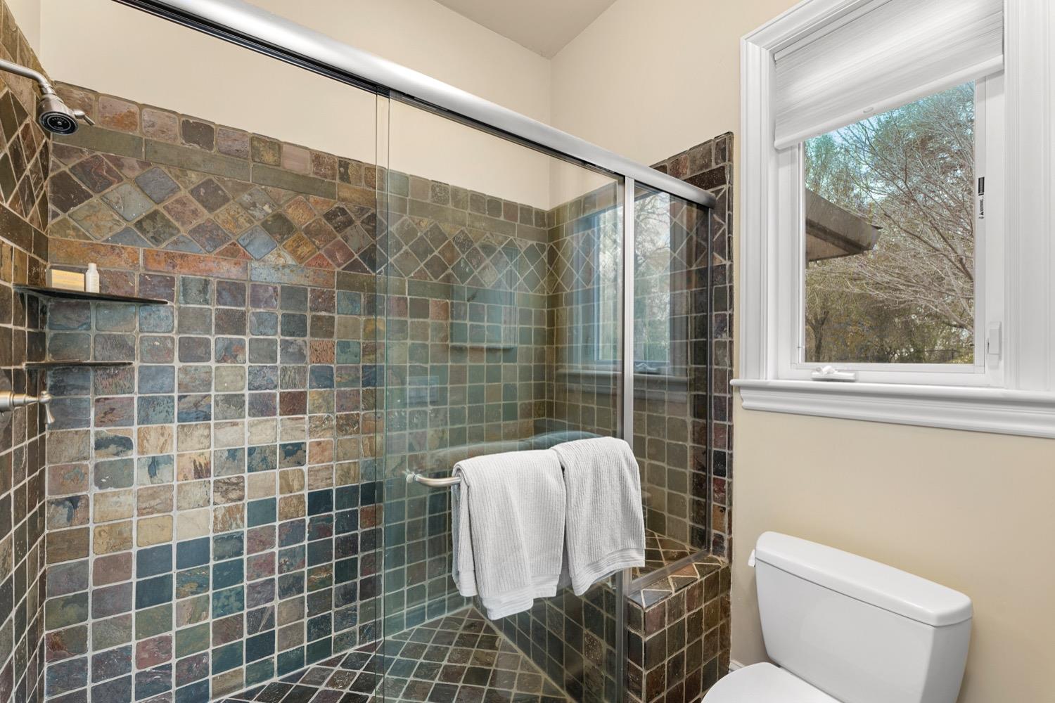 Detail Gallery Image 42 of 87 For 9649 Sterling Pointe Ct, Loomis,  CA 95650 - 4 Beds | 4/1 Baths
