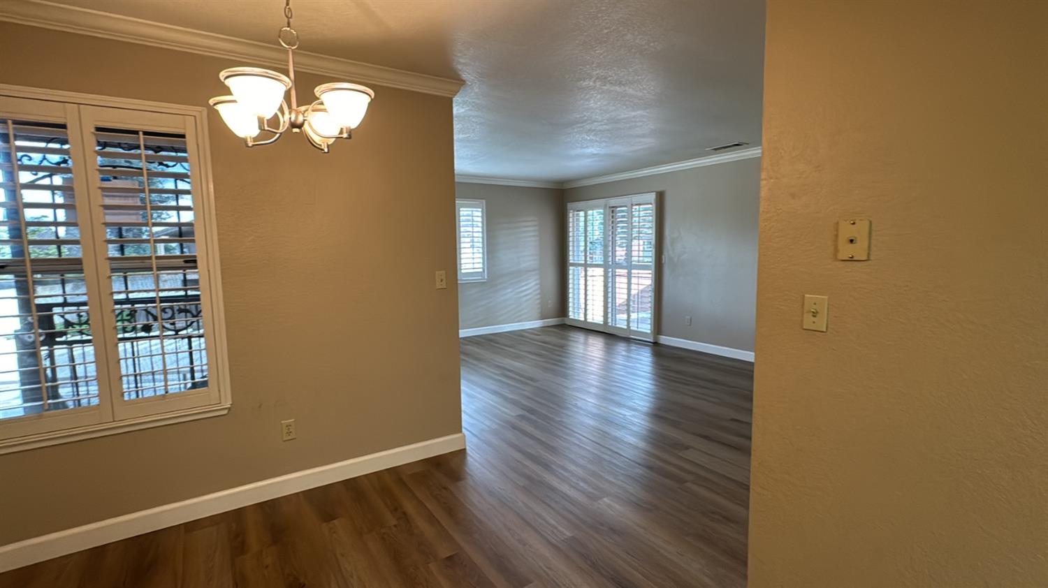 Detail Gallery Image 7 of 17 For 468 Cherry Ln #F,  Manteca,  CA 95337 - 2 Beds | 1 Baths