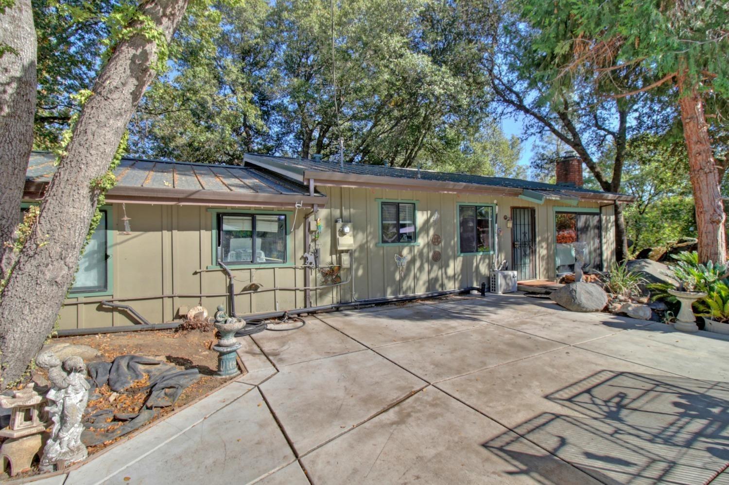 Photo of 3477 Squire Ln in Placerville, CA