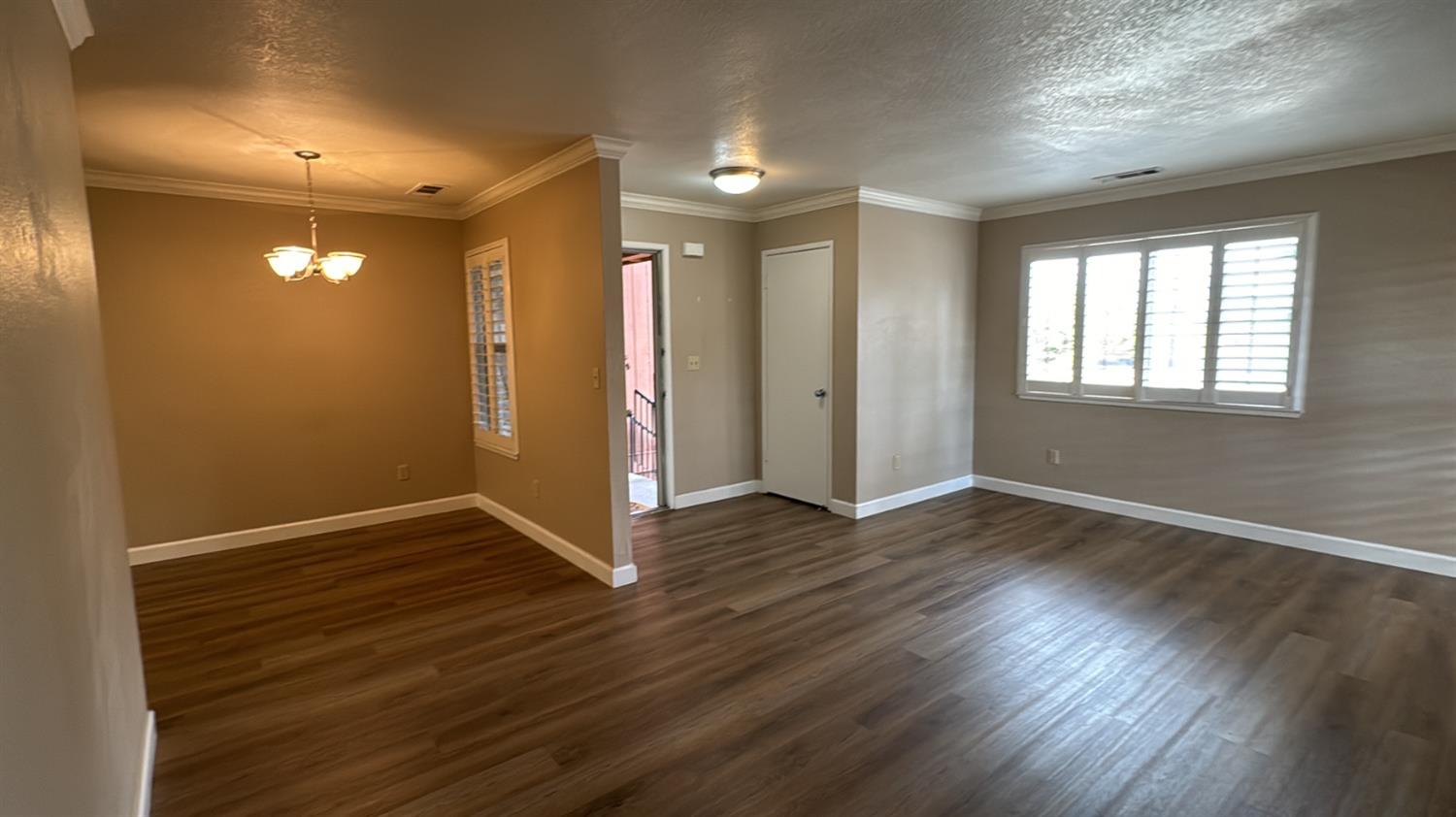 Detail Gallery Image 8 of 17 For 468 Cherry Ln #F,  Manteca,  CA 95337 - 2 Beds | 1 Baths
