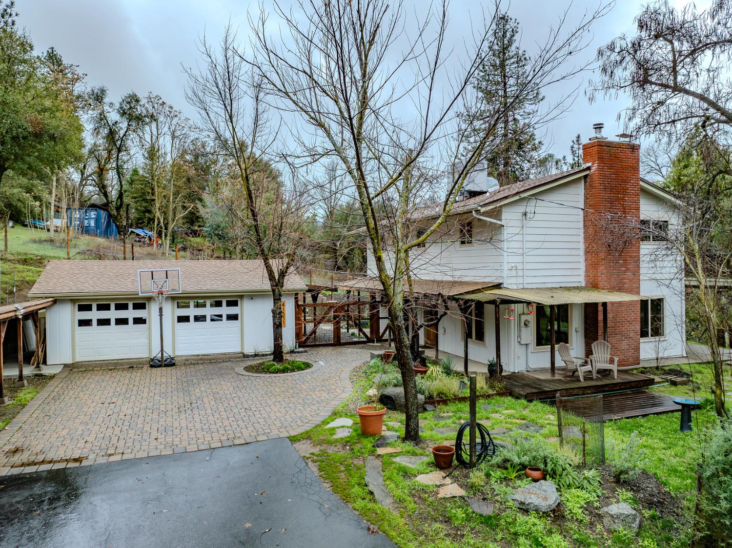 Pamela Place, Oakhurst, California image 3