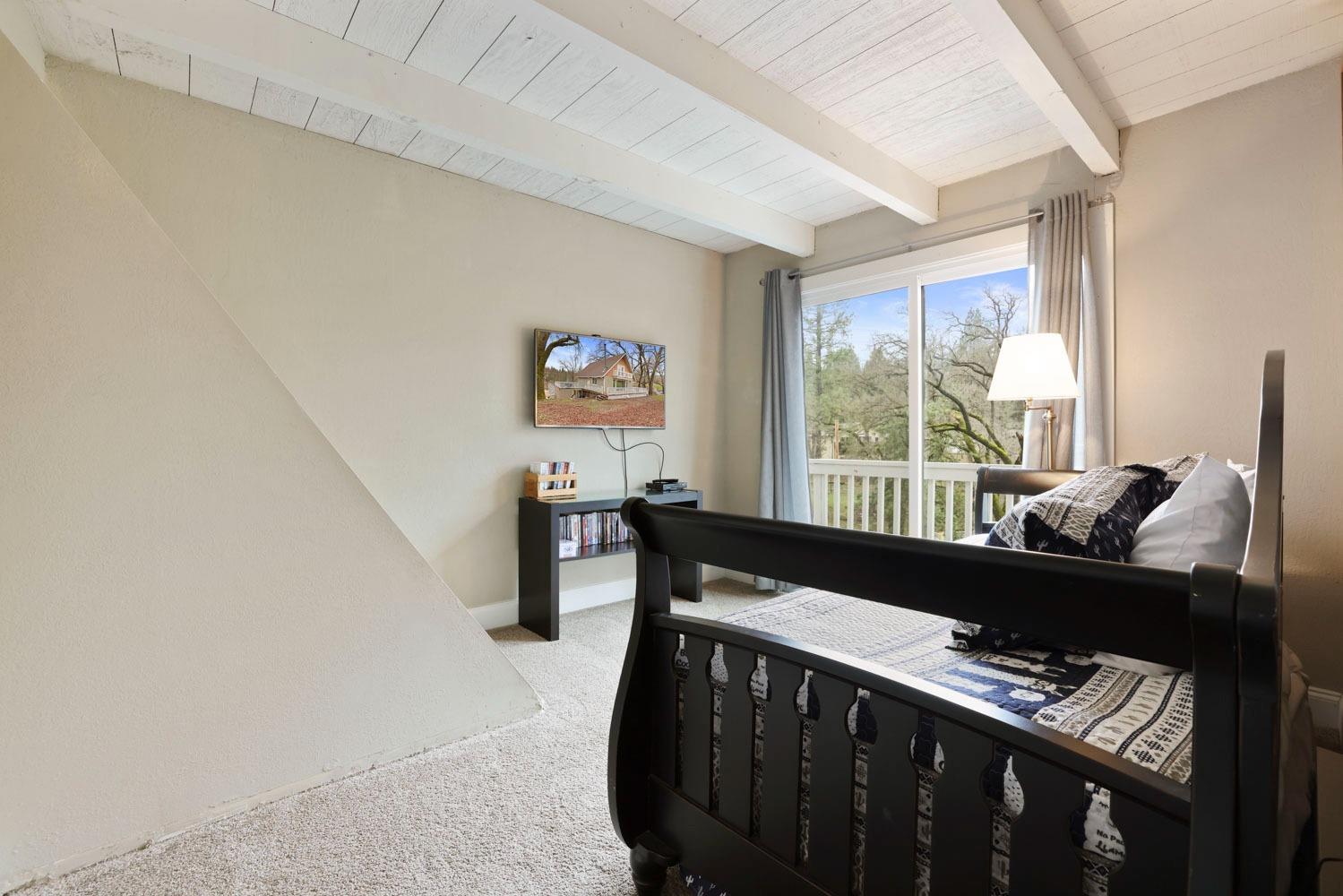 Detail Gallery Image 18 of 39 For 19210 S Pleasantview Dr, Groveland,  CA 95321 - 4 Beds | 2 Baths