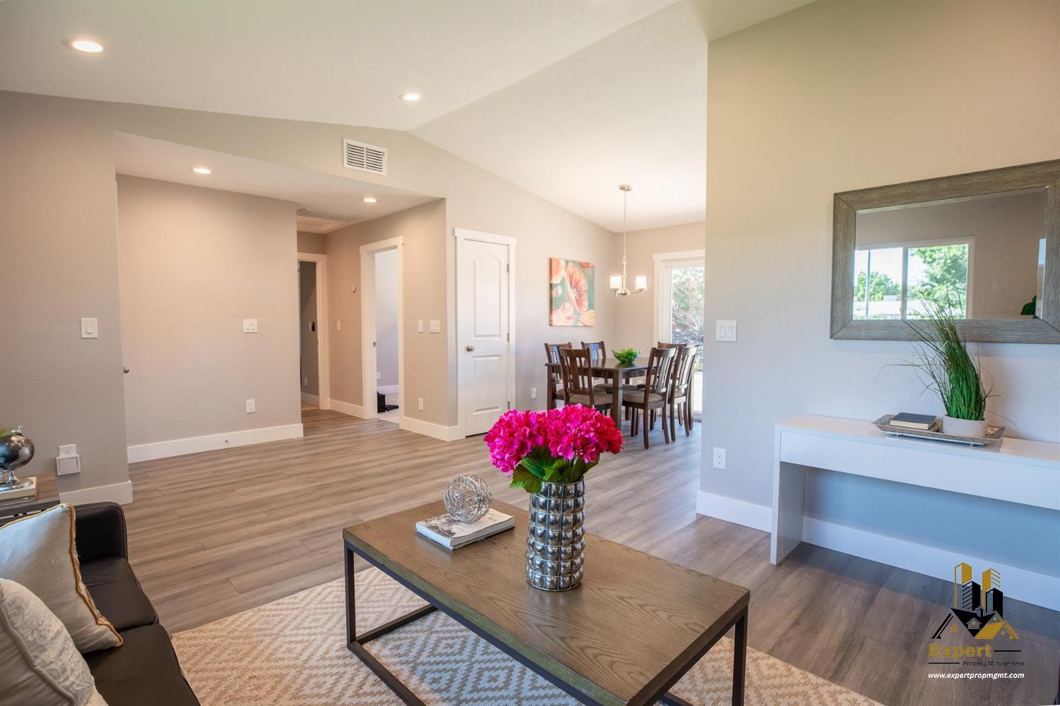 Detail Gallery Image 29 of 34 For 5109 Saint Lo Ct, Sacramento,  CA 95842 - 2 Beds | 1 Baths