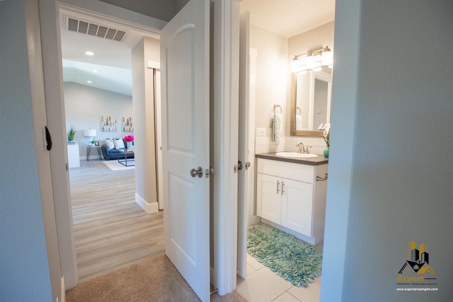 Detail Gallery Image 27 of 34 For 5109 Saint Lo Ct, Sacramento,  CA 95842 - 2 Beds | 1 Baths