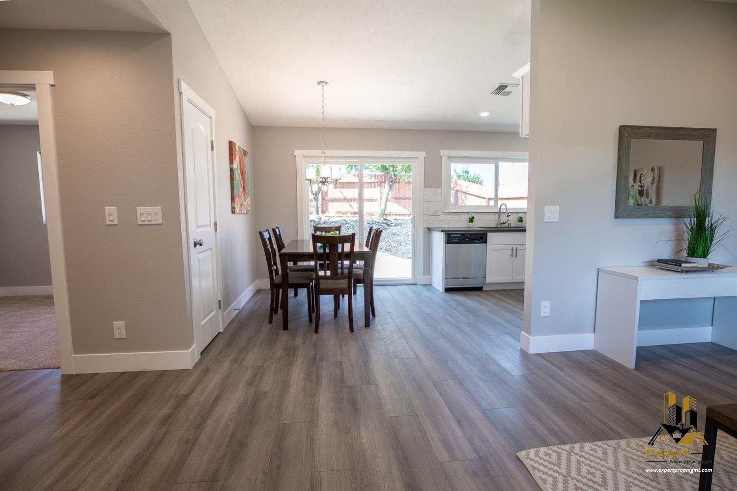 Detail Gallery Image 25 of 34 For 5109 Saint Lo Ct, Sacramento,  CA 95842 - 2 Beds | 1 Baths
