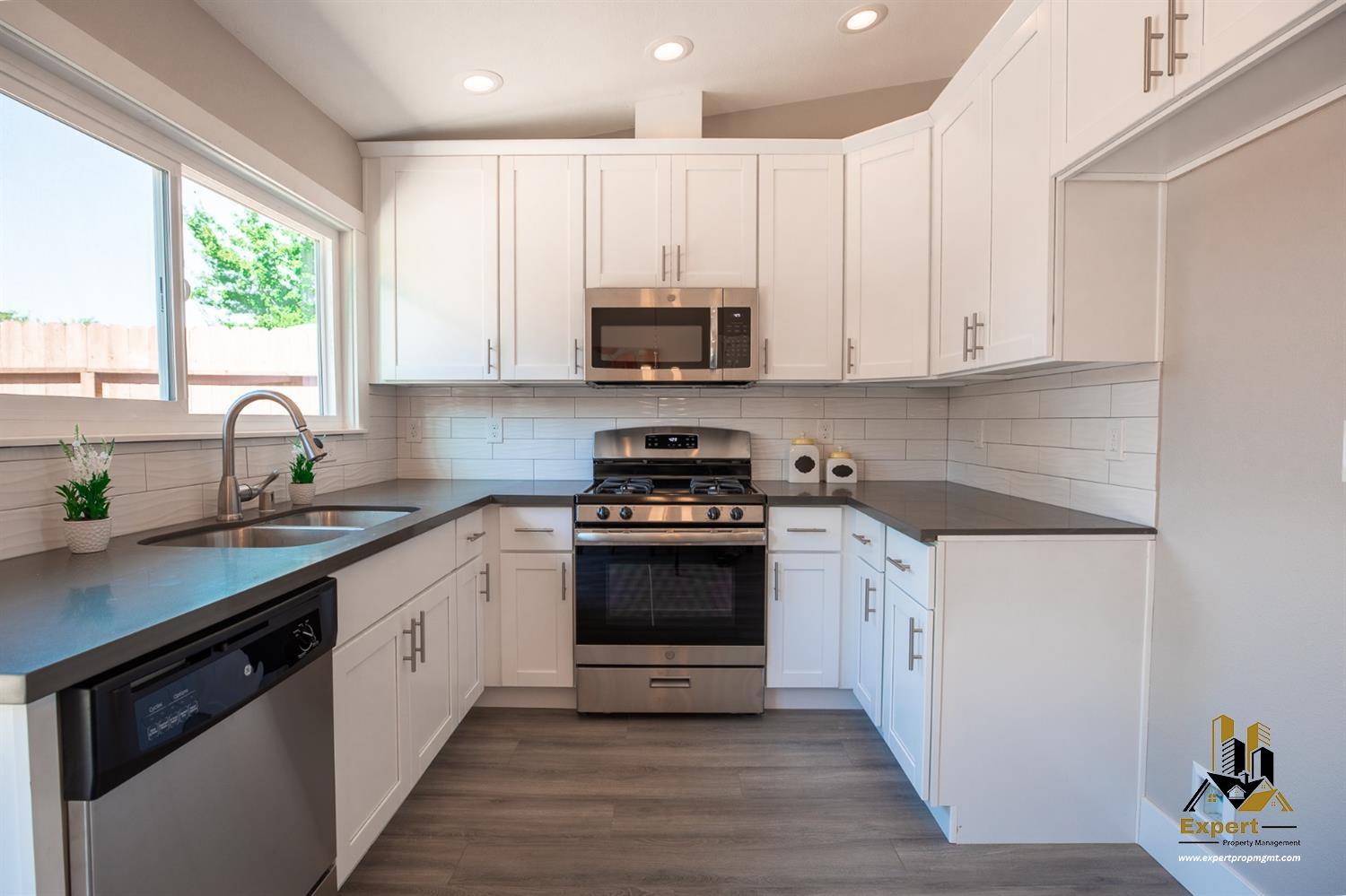 Detail Gallery Image 26 of 34 For 5109 Saint Lo Ct, Sacramento,  CA 95842 - 2 Beds | 1 Baths