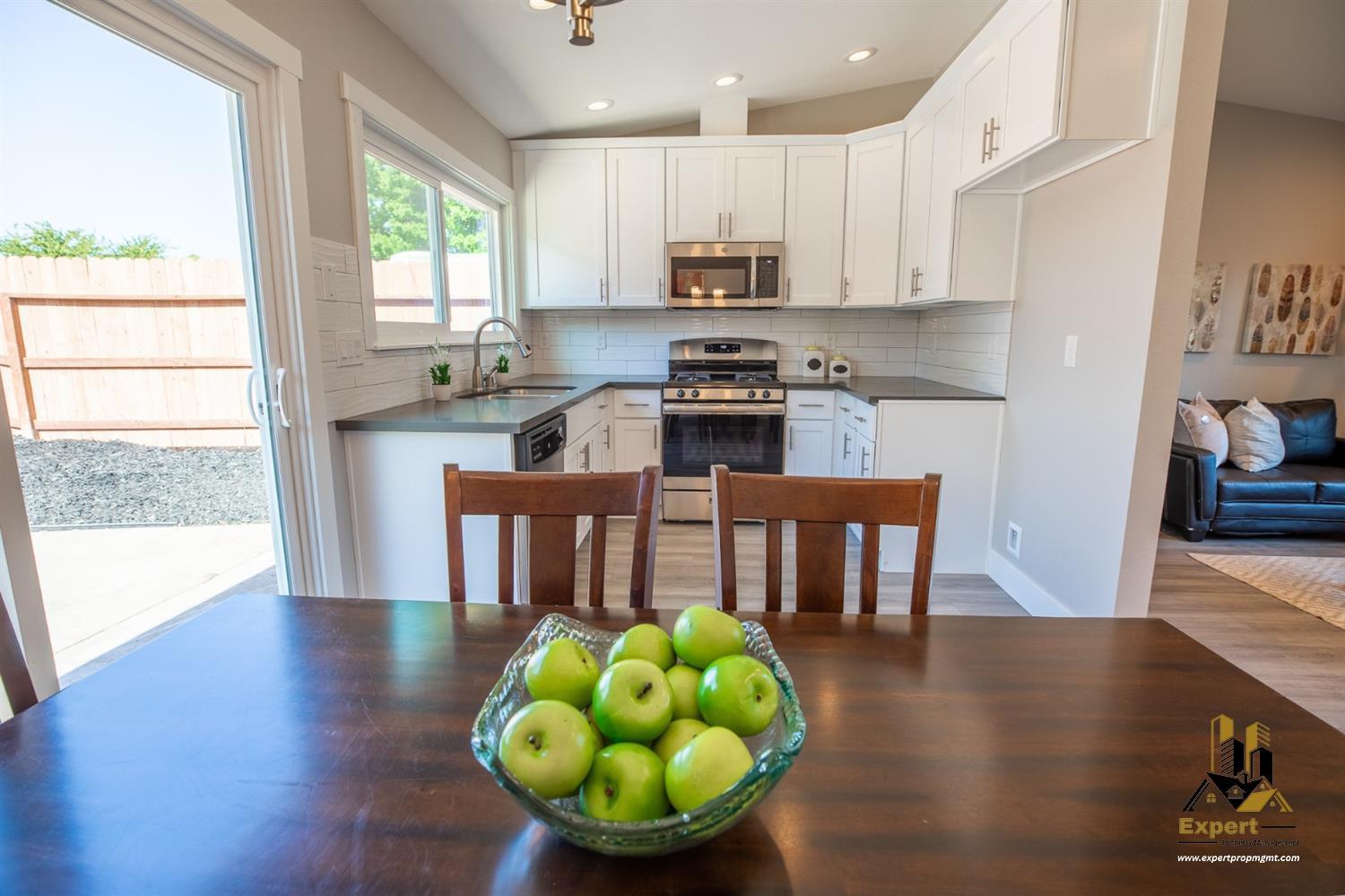 Detail Gallery Image 15 of 34 For 5109 Saint Lo Ct, Sacramento,  CA 95842 - 2 Beds | 1 Baths