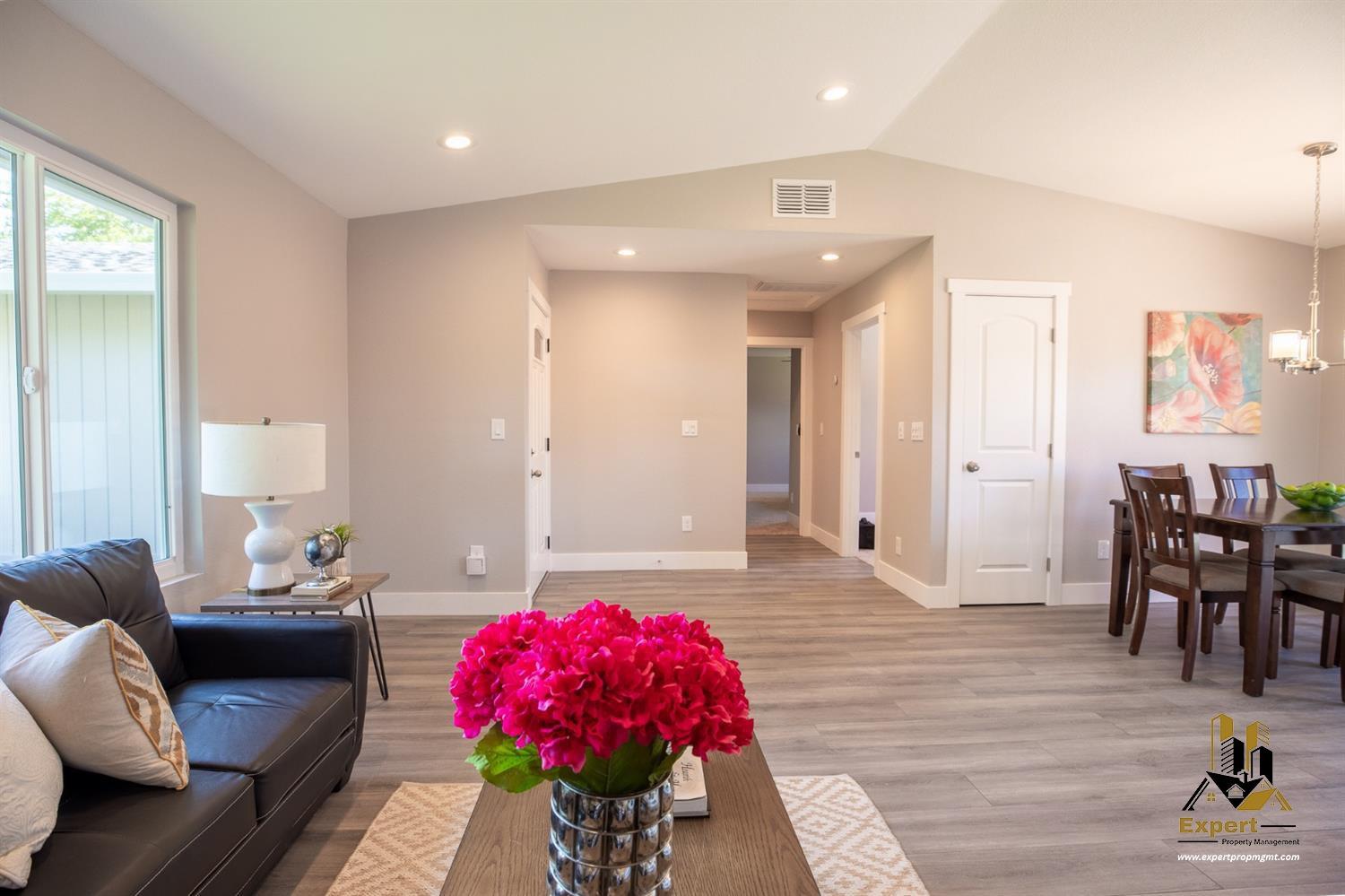 Detail Gallery Image 33 of 34 For 5109 Saint Lo Ct, Sacramento,  CA 95842 - 2 Beds | 1 Baths