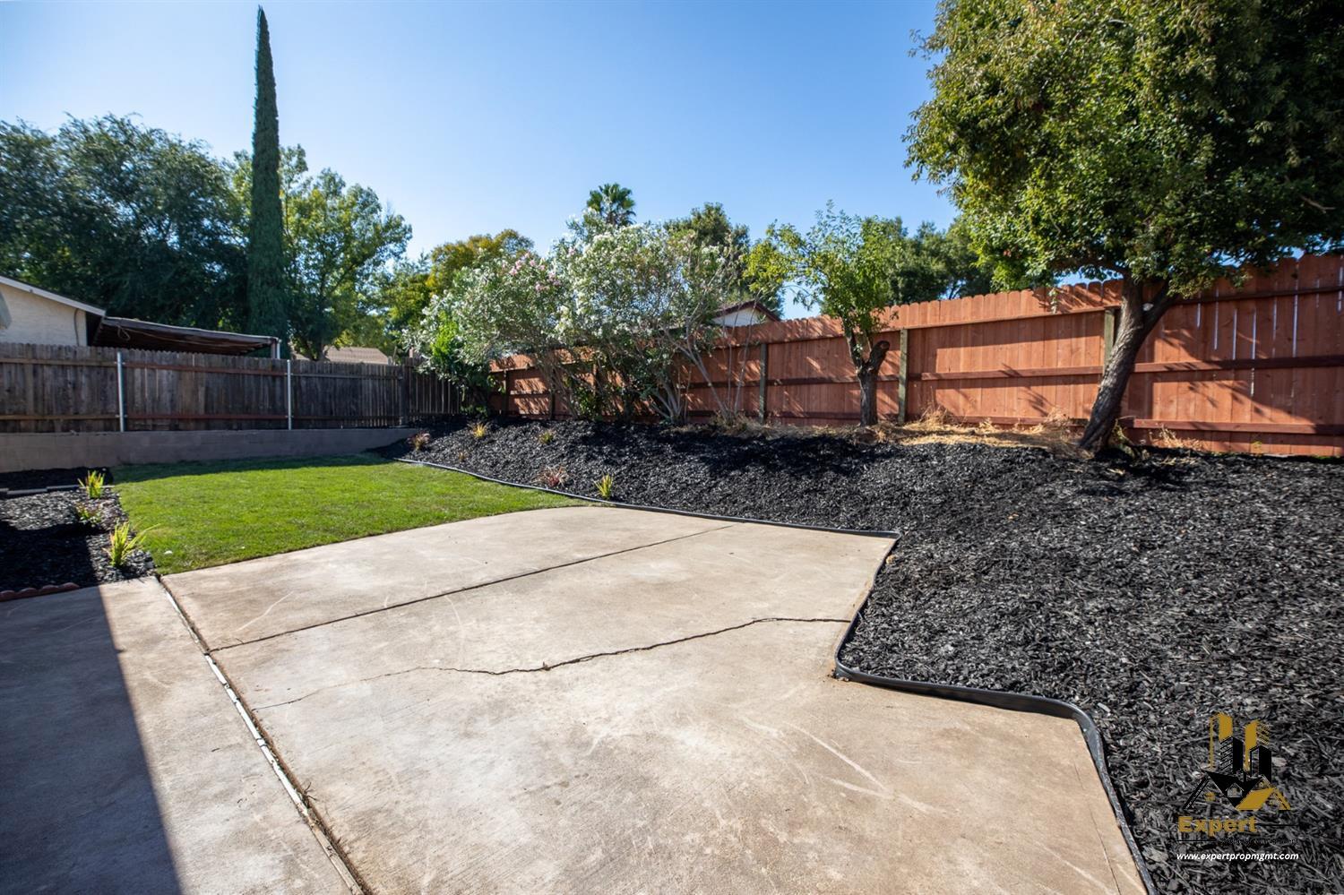 Detail Gallery Image 11 of 34 For 5109 Saint Lo Ct, Sacramento,  CA 95842 - 2 Beds | 1 Baths