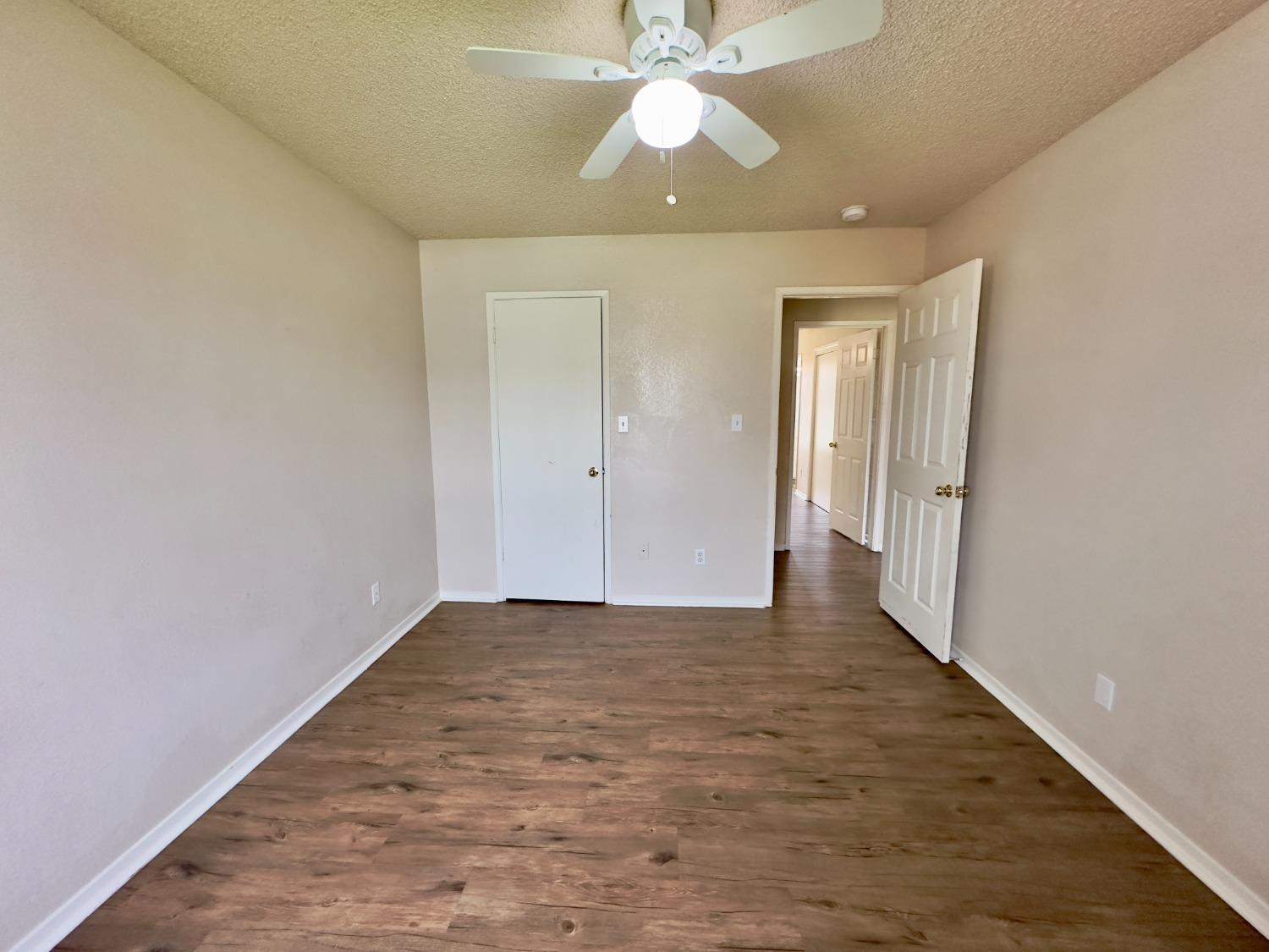 Detail Gallery Image 10 of 17 For 232 N Adrian Ave, Fresno,  CA 93727 - 3 Beds | 2 Baths