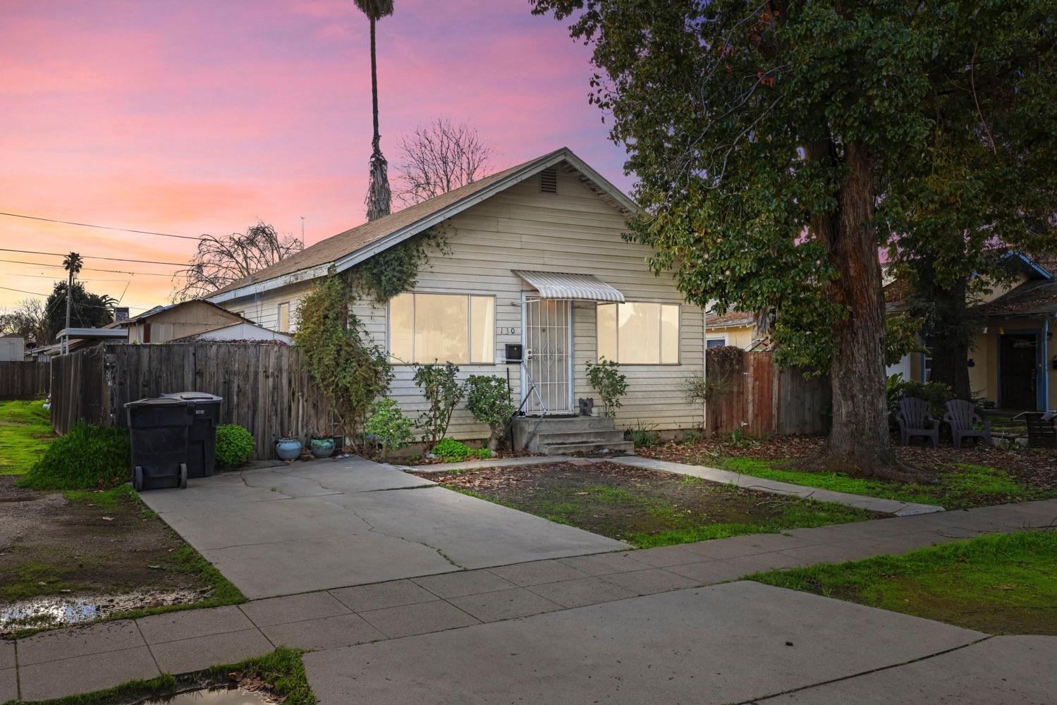 Photo of 130 2nd St in Ripon, CA