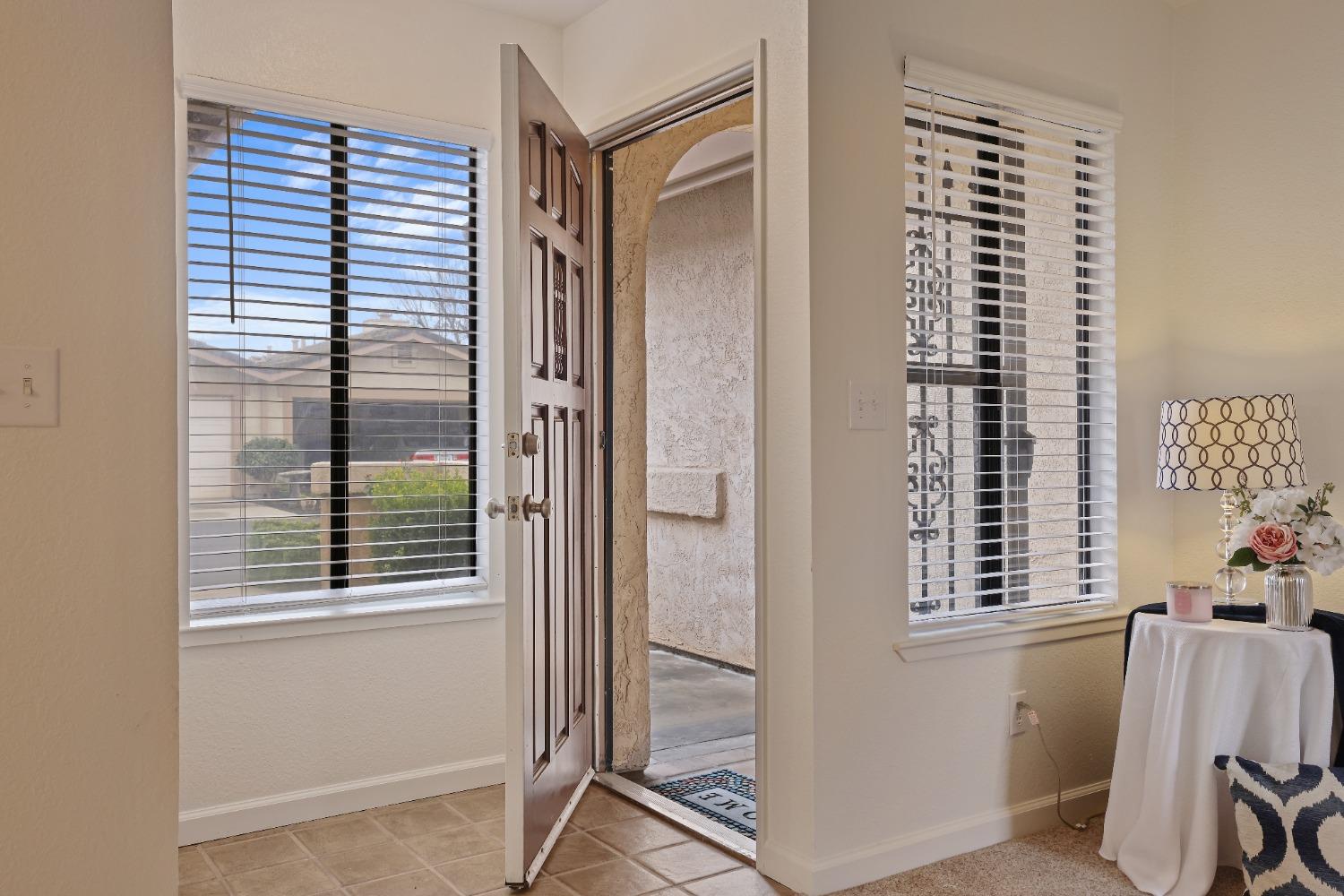 Detail Gallery Image 6 of 37 For 1305 Trinity Way, Turlock,  CA 95382 - 2 Beds | 2 Baths