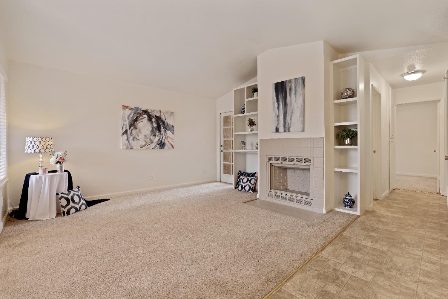 Detail Gallery Image 8 of 37 For 1305 Trinity Way, Turlock,  CA 95382 - 2 Beds | 2 Baths