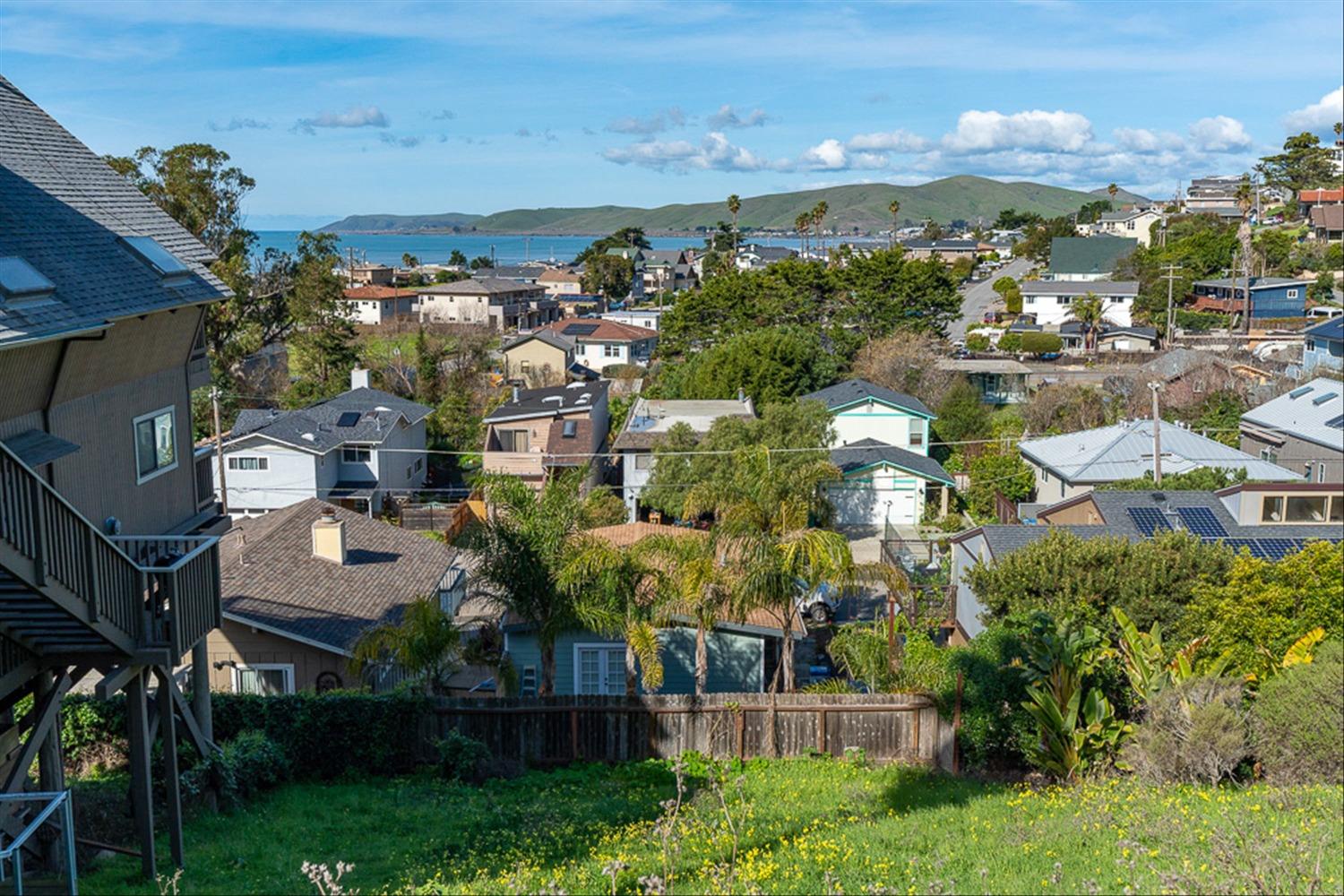 Cerro Gordo Avenue, Cayucos, California image 5