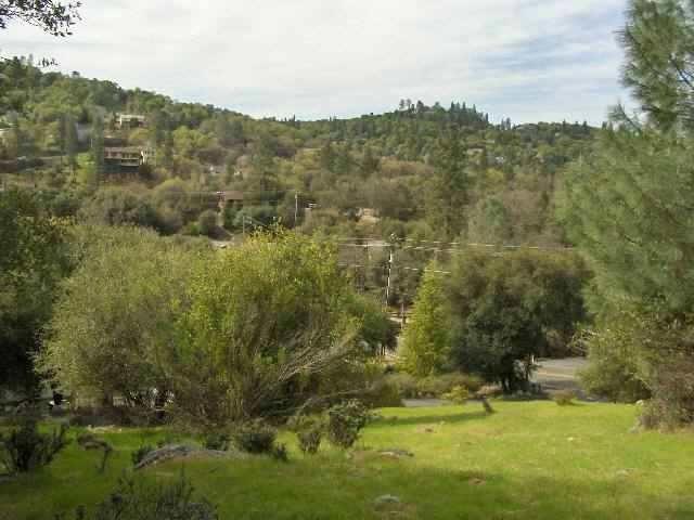 Photo of 13605 Sun Forest Dr in Penn Valley, CA