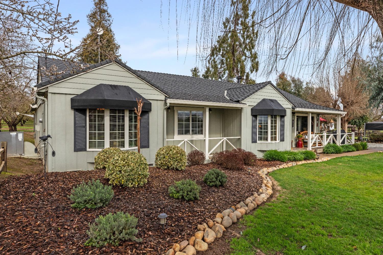 Detail Gallery Image 8 of 98 For 10725 Pellerin Rd, Waterford,  CA 95386 - 4 Beds | 2 Baths