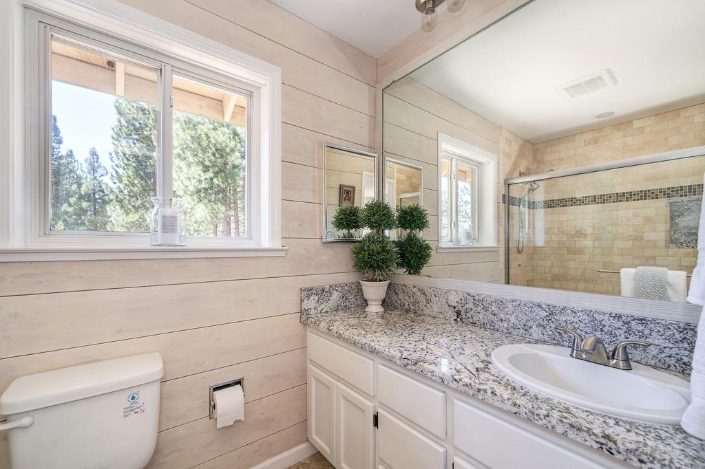 Detail Gallery Image 19 of 33 For 6440 Hidden Treasure Rd, Foresthill,  CA 95631 - 3 Beds | 2 Baths