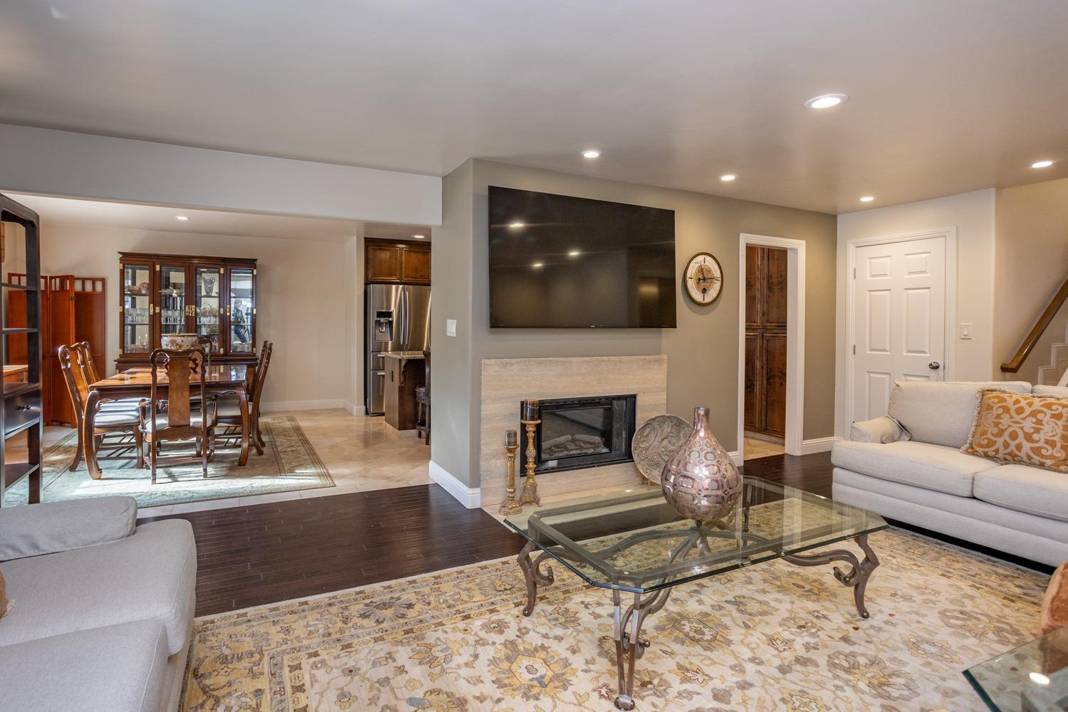 Detail Gallery Image 11 of 29 For 7444 Del Cielo Way, Modesto,  CA 95356 - 3 Beds | 2/1 Baths