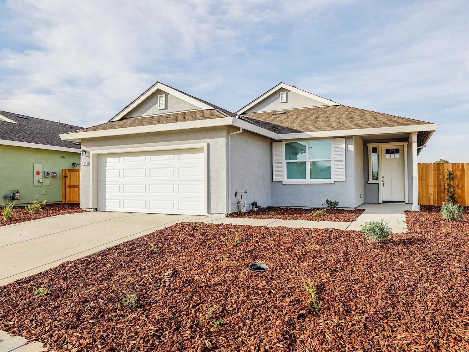Detail Gallery Image 1 of 1 For 496 Fox Hunt Way, Rio Linda,  CA 95673 - 3 Beds | 2 Baths