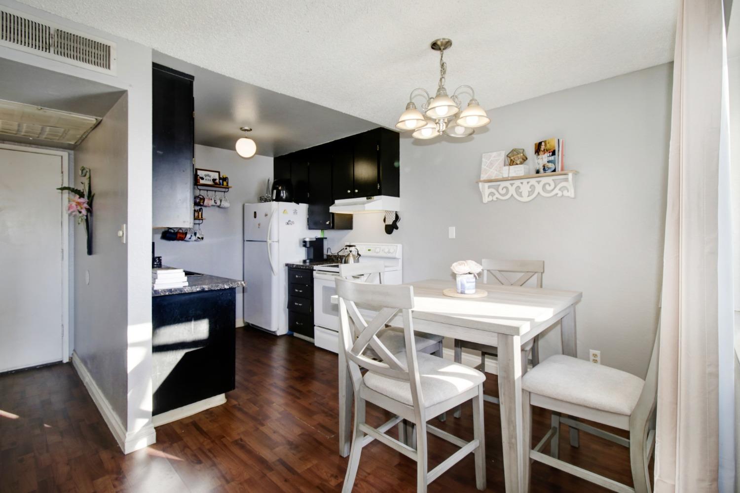 Detail Gallery Image 14 of 32 For 4332 Pacific Ave #30,  Stockton,  CA 95207 - 2 Beds | 1 Baths