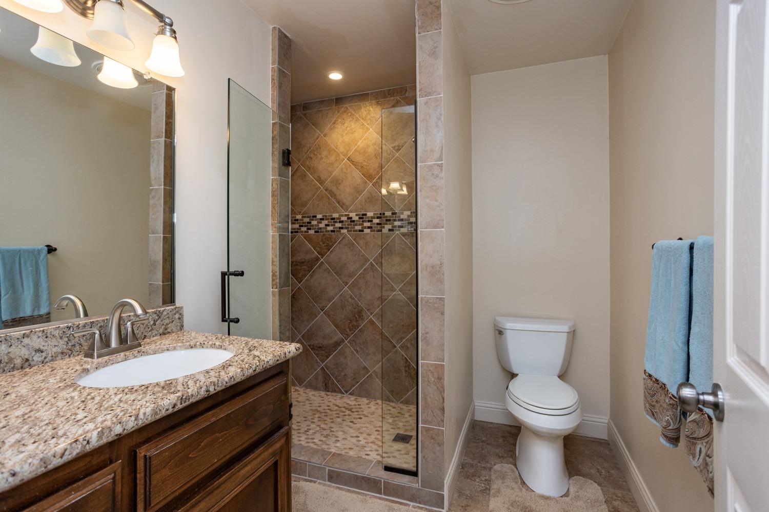 Detail Gallery Image 18 of 29 For 7444 Del Cielo Way, Modesto,  CA 95356 - 3 Beds | 2/1 Baths