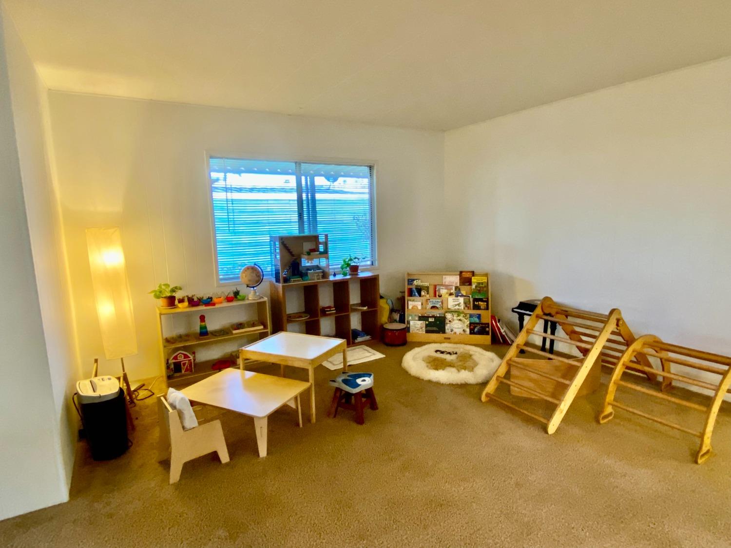 Detail Gallery Image 9 of 28 For 6815 Capital Cir 209, Sacramento,  CA 95828 - 2 Beds | 2 Baths