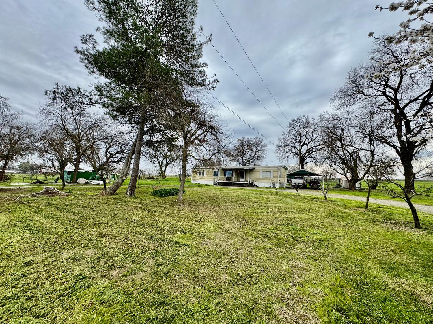 Lincoln Road, Yuba City, California image 2