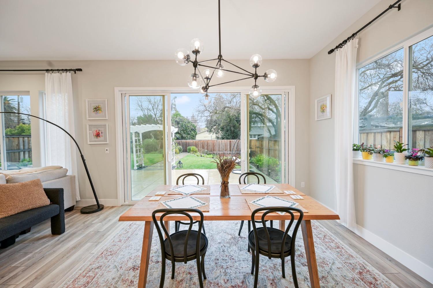 5Th Avenue, Sacramento, CA, 95818-